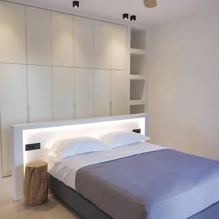 N House