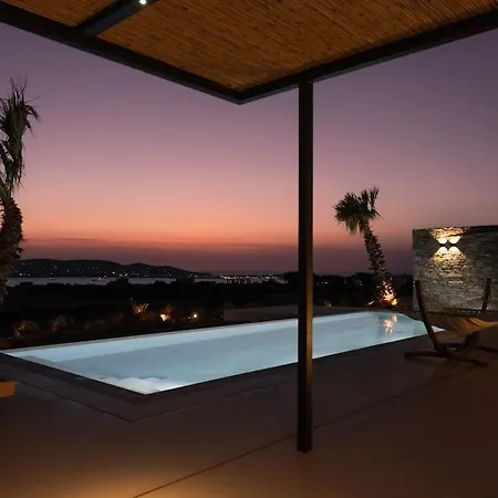 N House Villa *